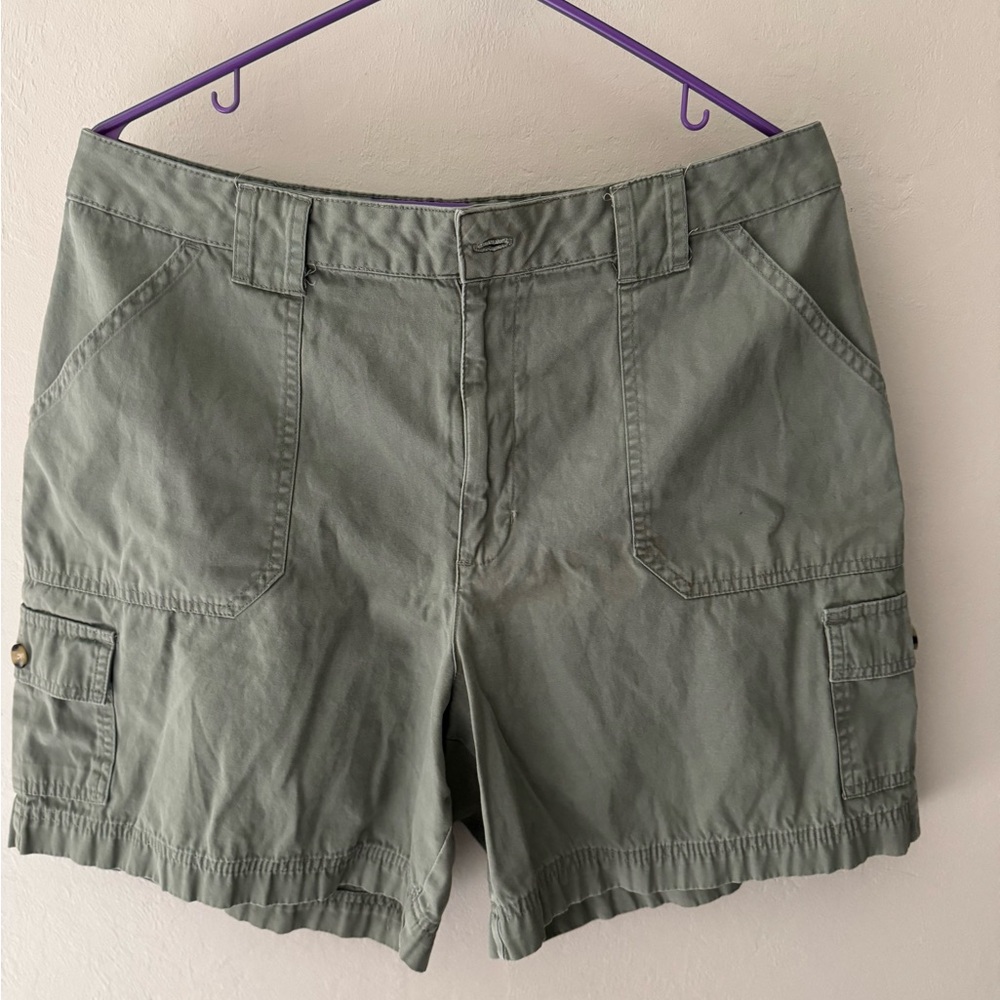 White Stag Army Green Cargo Shorts Women’s Sz 14 NWOT